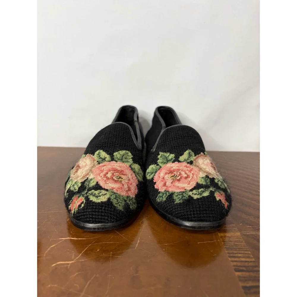 The Larkspur Collection Needlepoint Loafers Black Floral Rose Flats Women Size 7